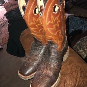 Men’s ariat boots